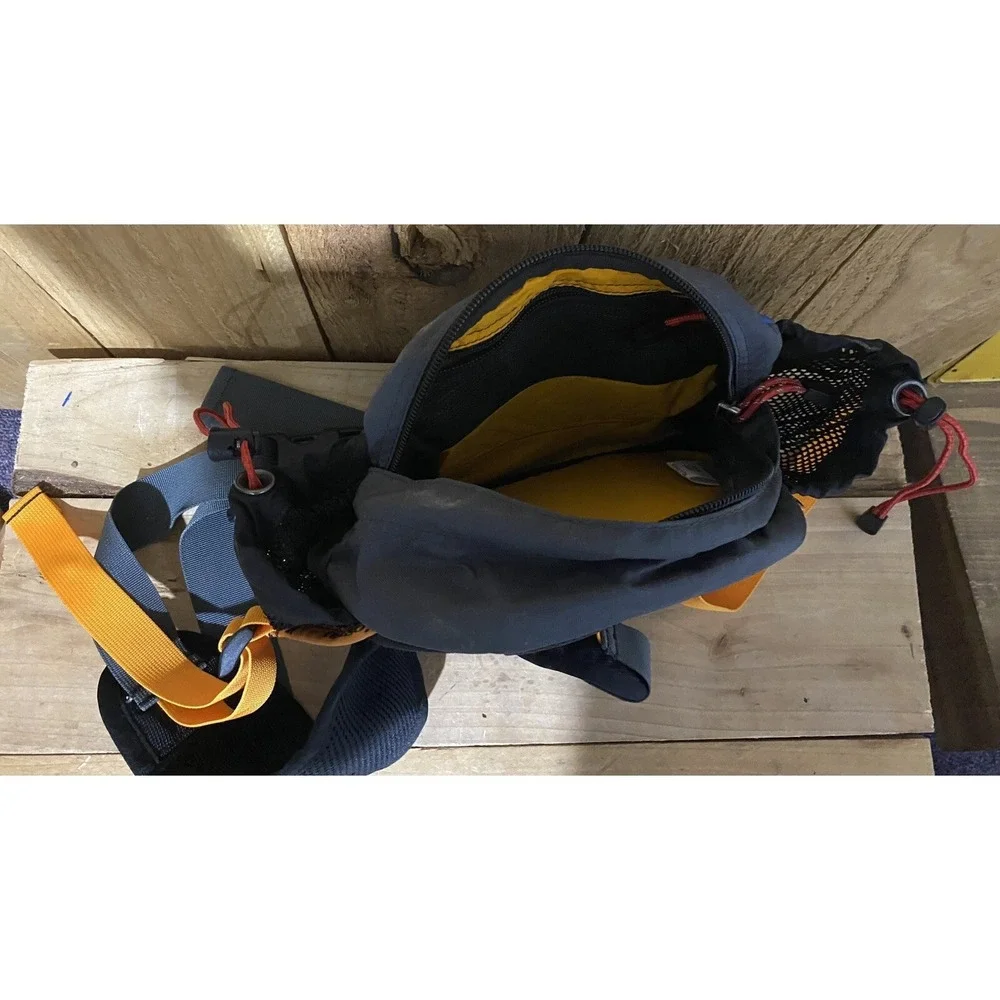 Marmot Walkabout Biospan‎ Waist Bag Fanny Pack  Hiking Adjustable Blue/Gray